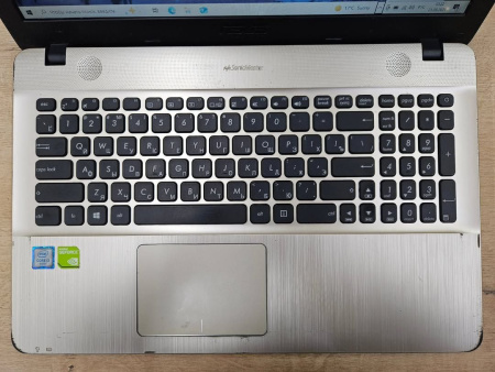 Ноутбук Asus Vivobook 15 (Б/У) - 15.6 HD/Core i3-6006U/4GB/SSD 256GB/UHD
