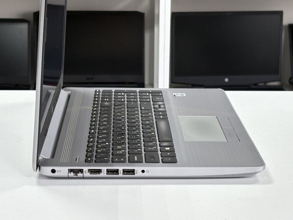 Ноутбук HP 250 G7 (БУ) - 15.6 FHD/i3-1005G1/8GB/SSD 256GB/UHD