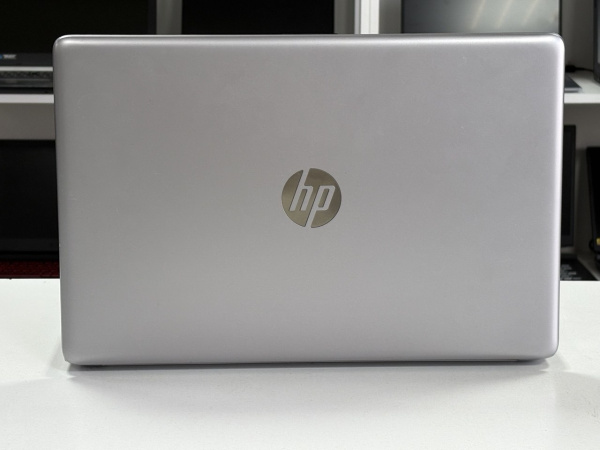 Ноутбук HP 250 G7 (БУ) - 15.6 FHD/i3-1005G1/8GB/SSD 256GB/UHD