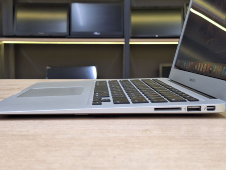 Ноутбук MacBook Air 13 2013 (БУ) - 13.3" HD/Core i5/4GB/SSD 256GB/Intel HD