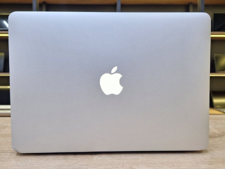 Ноутбук MacBook Air 13 2013 (БУ) - 13.3" HD/Core i5/4GB/SSD 256GB/Intel HD