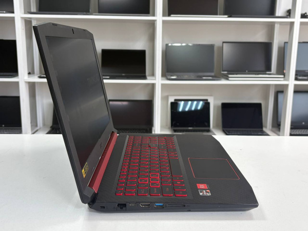 Ноутбук Acer Nitro 5 (БУ) - 15.6" FHD 60Hz/Ryzen 7 2700U/8GB/SSD 240GB/Radeon RX 560 4GB