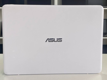 Ноутбук ASUS UX305F (БУ) - 13.3 FHD/Core M-5Y10/8GB/SSD 128GB/HD Graphics