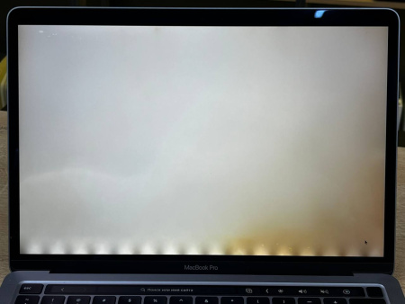 Ноутбук MacBook Pro 13 2022 (БУ) - 13.3 2K/Apple M2/8GB/SSD 512GB/56 циклов 99%