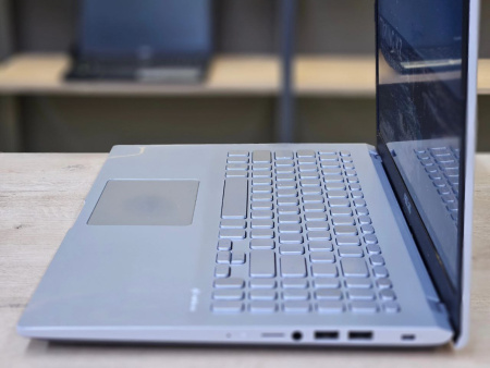 Ноутбук Asus Laptop 15 (Б/У) - 15.6 FHD/Core i3-1005G1/8GB/SSD 128GB/UHD