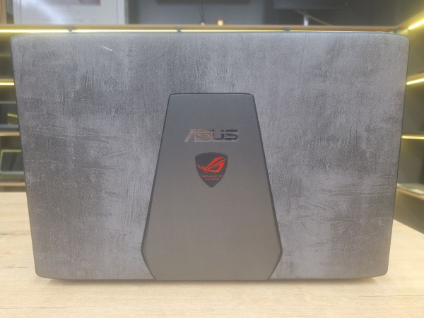 Ноутбук ASUS ROG Strix GL552J (Б/У) - 15.6 HD 60Hz/Core i7-4720HQ/8GB/SSD 128GB + HDD 1TB/GTX 950M 2GB
